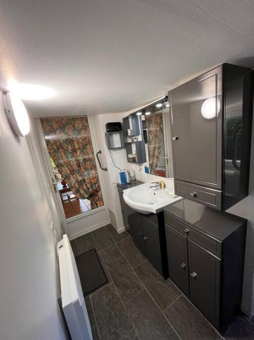 Jolie Maison Normande Au Calme Foulbec Extérieur photo