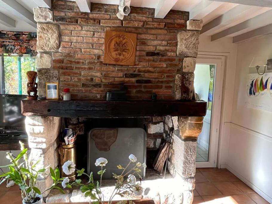 Jolie Maison Normande Au Calme Foulbec Extérieur photo